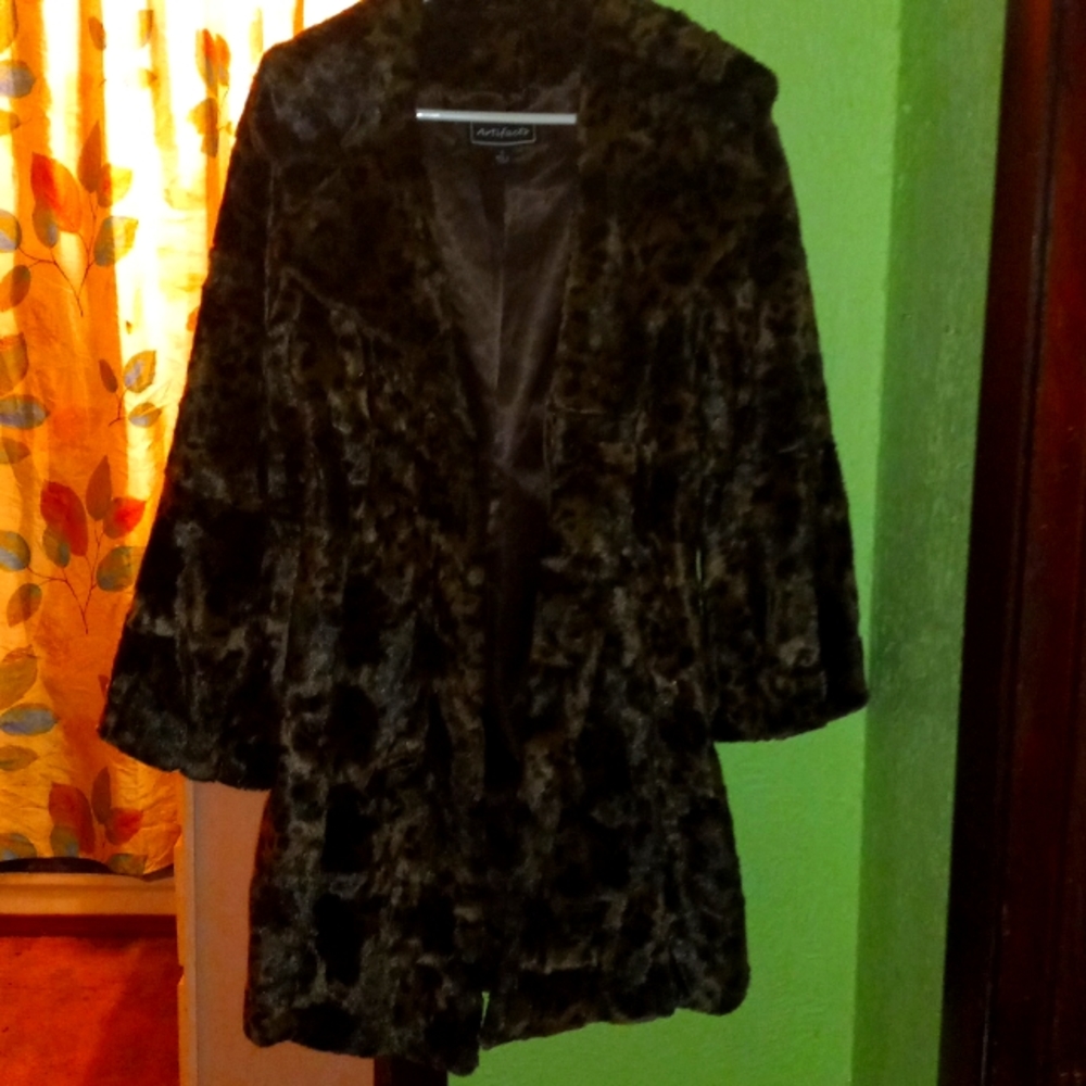 Full length size small artifacts vintage leopard print coat